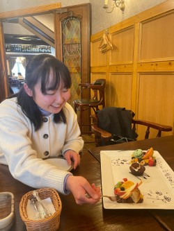 山川菜々子
